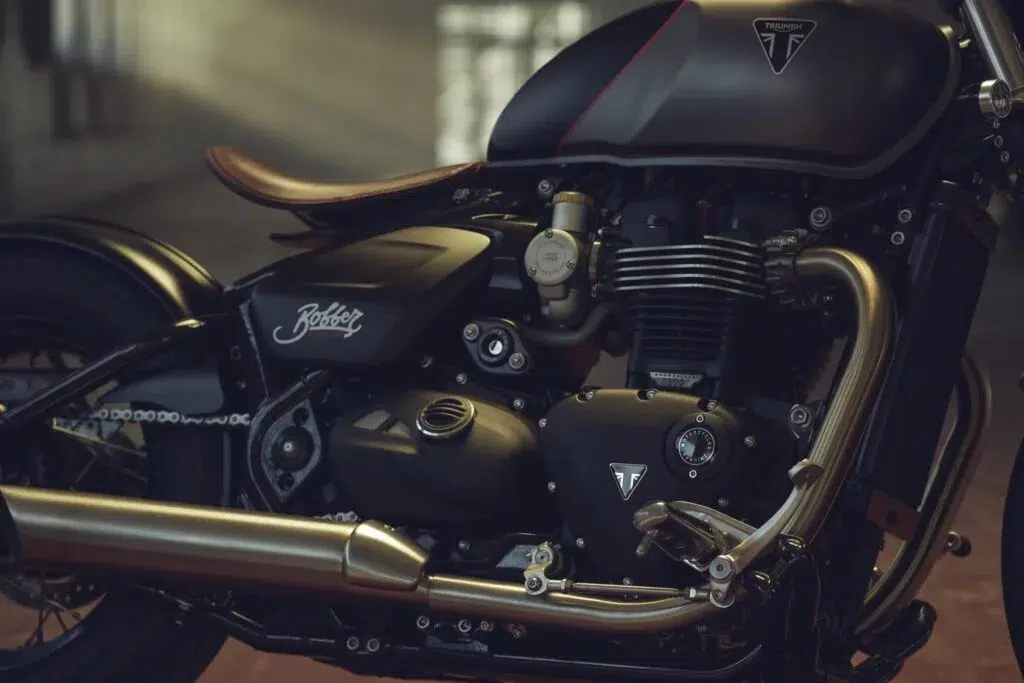 bonneville bobber 3