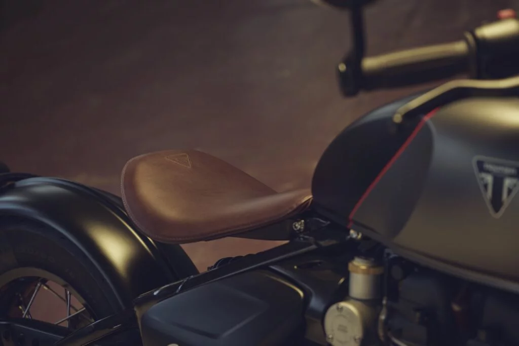 bonneville bobber 4