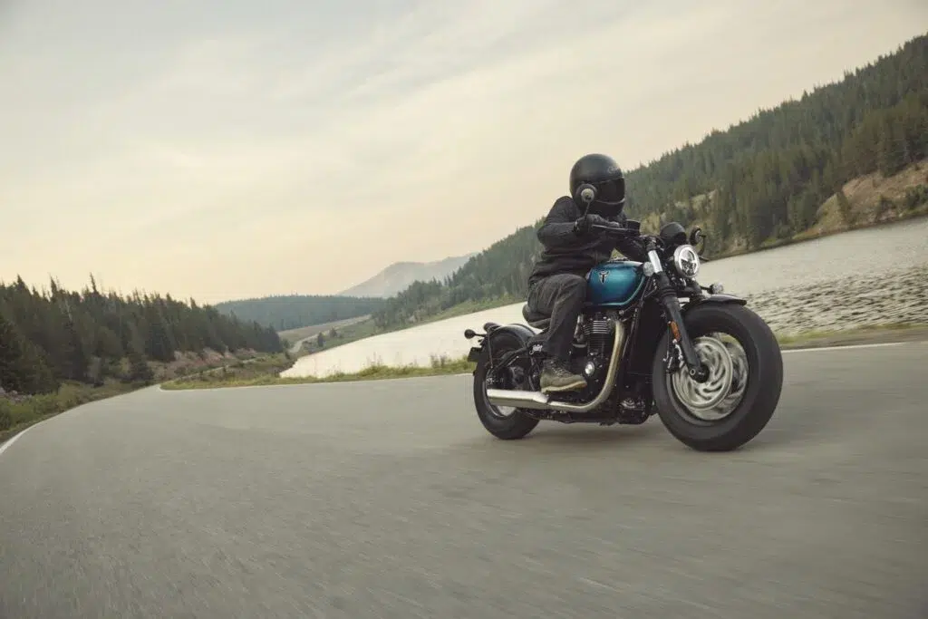 bonneville bobber 6