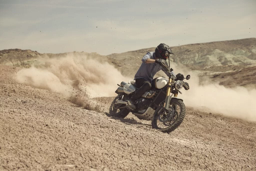 bonneville scrambler 1200 xe 8