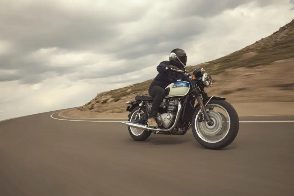 bonneville t120 et t120 black 8