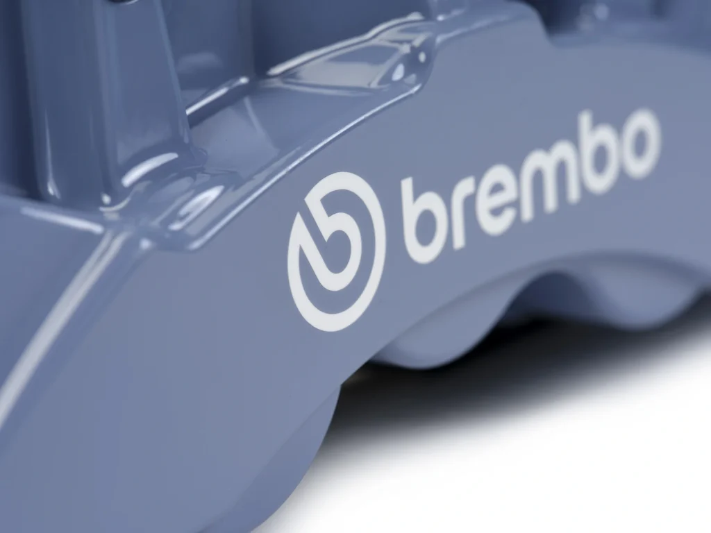 brembo bouleverse l’industrie moto avec un étrier en matériaux recyclés plus léger et plus résistant 1