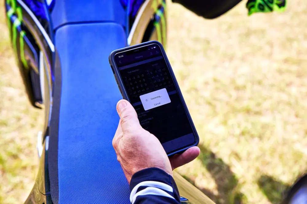 c’est la fin de la préparation moto yamaha veut reprendre le contrôle total de ses motos avec une puce impossible à reprogrammer 1