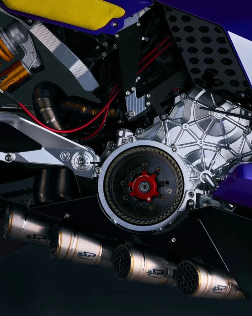 cette ducati futuriste est si extrême qu’elle en devient presque illégale voici “anima” 10