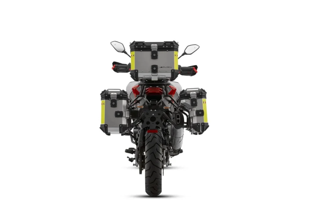 cette moto chinoise ressemble à une bmw gs mais coûte presque deux fois moins cher, un trail de 900 cm³ prêt à bouleverser le marché 1