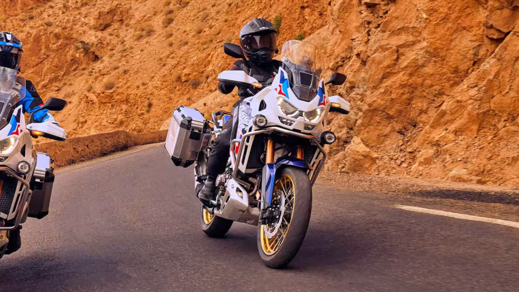 cette moto honda domine discrètement le segment adventure haut de gamme grâce à une fiabilité imbattable 1