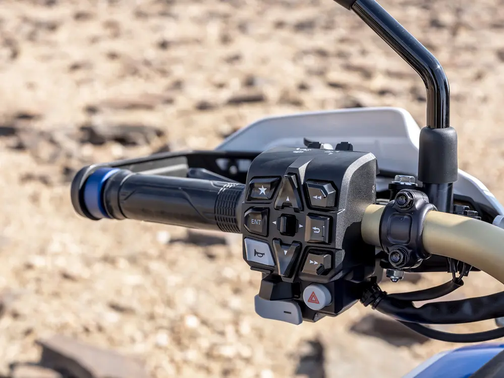 cette moto honda domine discrètement le segment adventure haut de gamme grâce à une fiabilité imbattable 15