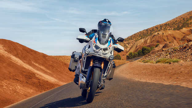 cette moto honda domine discrètement le segment adventure haut de gamme grâce à une fiabilité imbattable 5