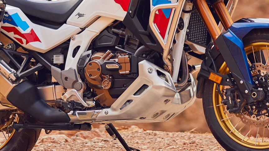 cette moto honda domine discrètement le segment adventure haut de gamme grâce à une fiabilité imbattable 8