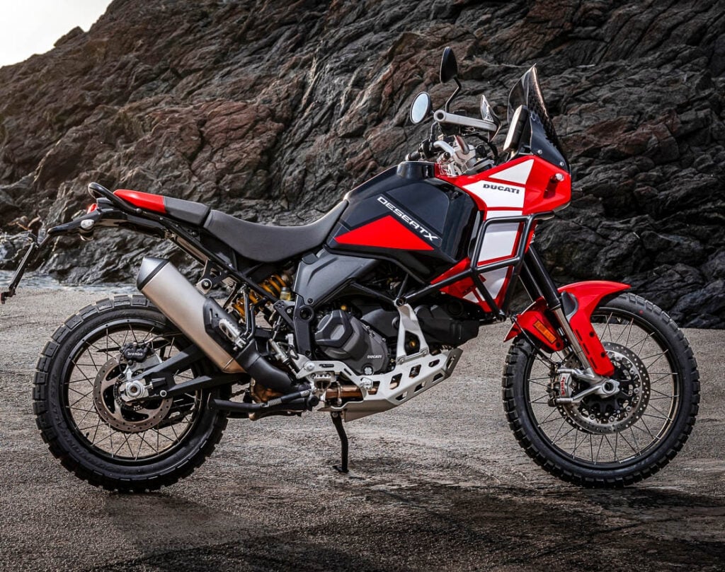 derrière ce camouflage se cache peut être le plus gros tournant technique de ducati depuis des années 4