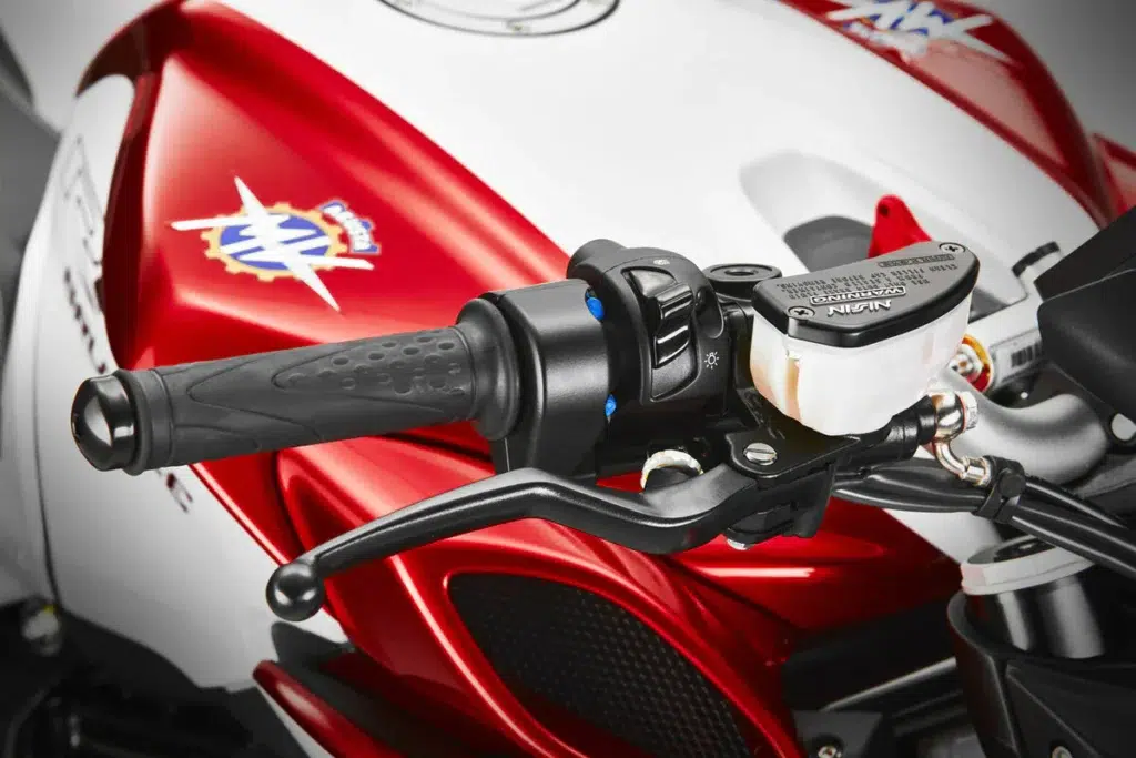 design de la mv agusta brutale 800 5