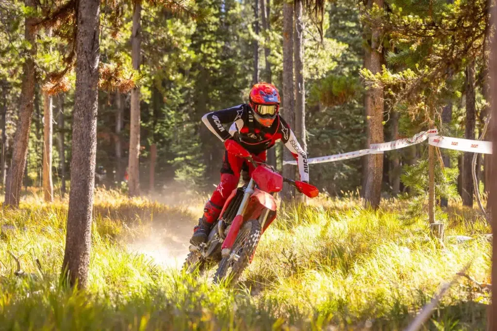 ducati présente la desmo450 edx et complète sa gamme tout terrain avec un modèle enduro cross révolutionnaire 5