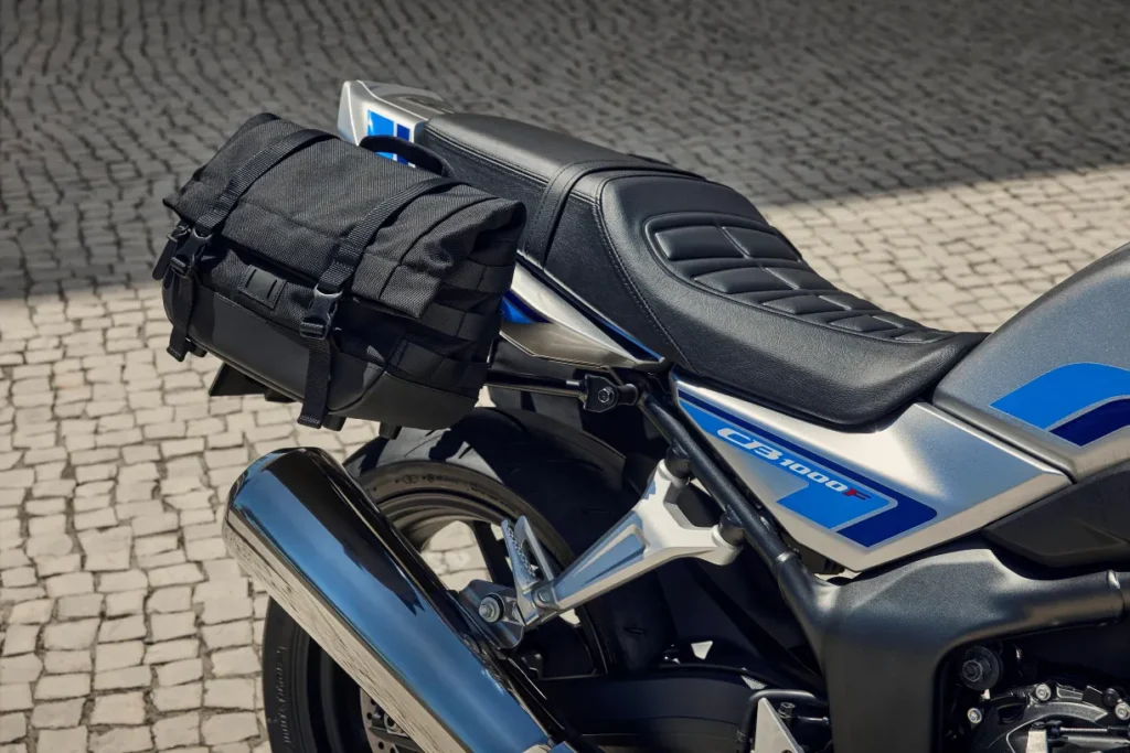 honda relance la légende des cb avec la nouvelle cb1000f 2026 et un design inspiré des icônes des années 80 31
