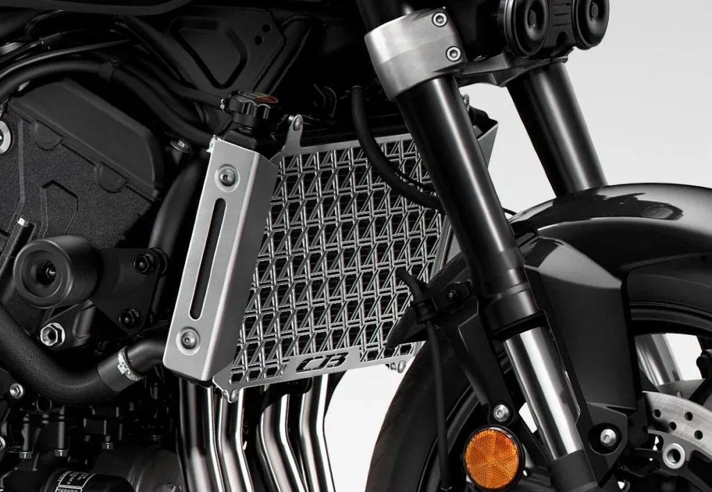 honda relance la légende des cb avec la nouvelle cb1000f 2026 et un design inspiré des icônes des années 80 39