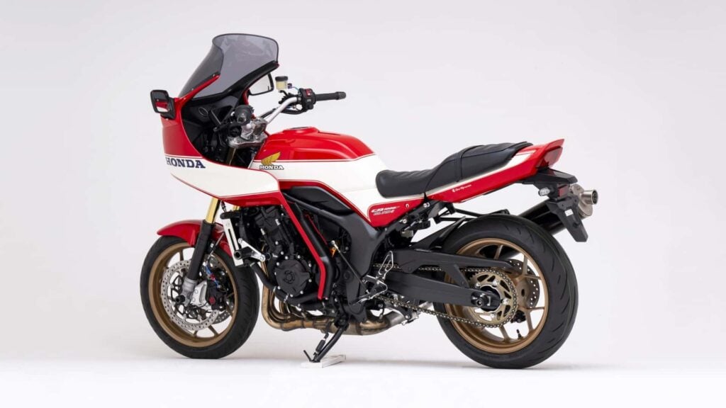 honda ressuscite un mythe cette cb1000f bol d’or fait vibrer les fans de la 750f 5