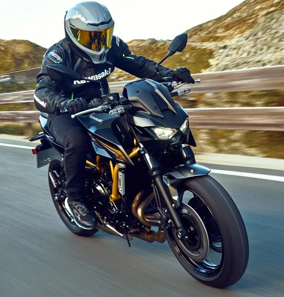 kawasaki dévoile la nouvelle z650 s 2026 et muscle son célèbre roadster mid size pour un pilotage plus sportif 5