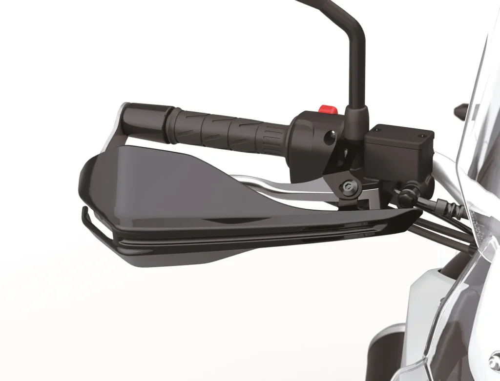 kawasaki relance sa kle500 après 34 ans et dévoile un trail moderne alliant agilité urbaine et confort tout terrain 40