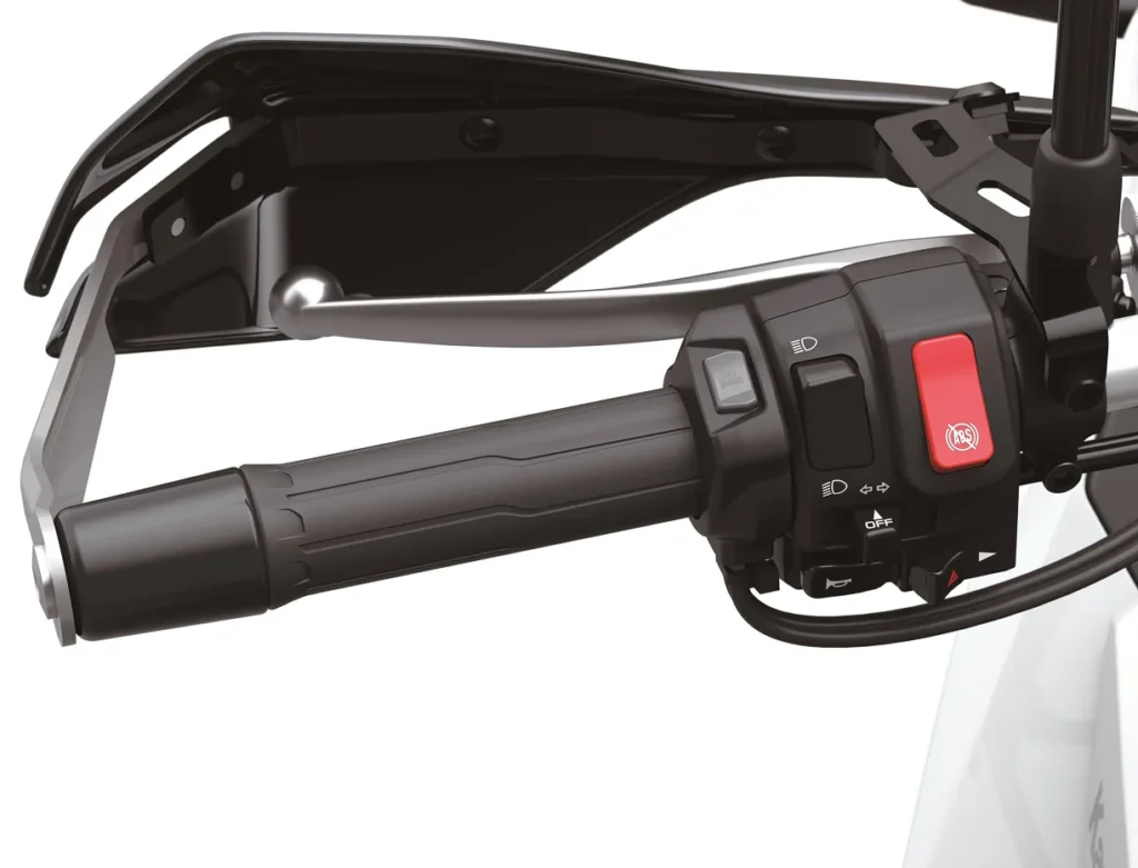 kawasaki relance sa kle500 après 34 ans et dévoile un trail moderne alliant agilité urbaine et confort tout terrain 42