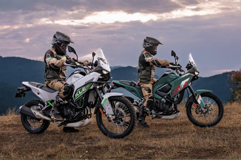 kawasaki relance sa kle500 après 34 ans et dévoile un trail moderne alliant agilité urbaine et confort tout terrain