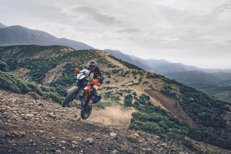 ktm construit il vraiment ses motos certains moteurs sont signés cfmoto et les différences sont majeures