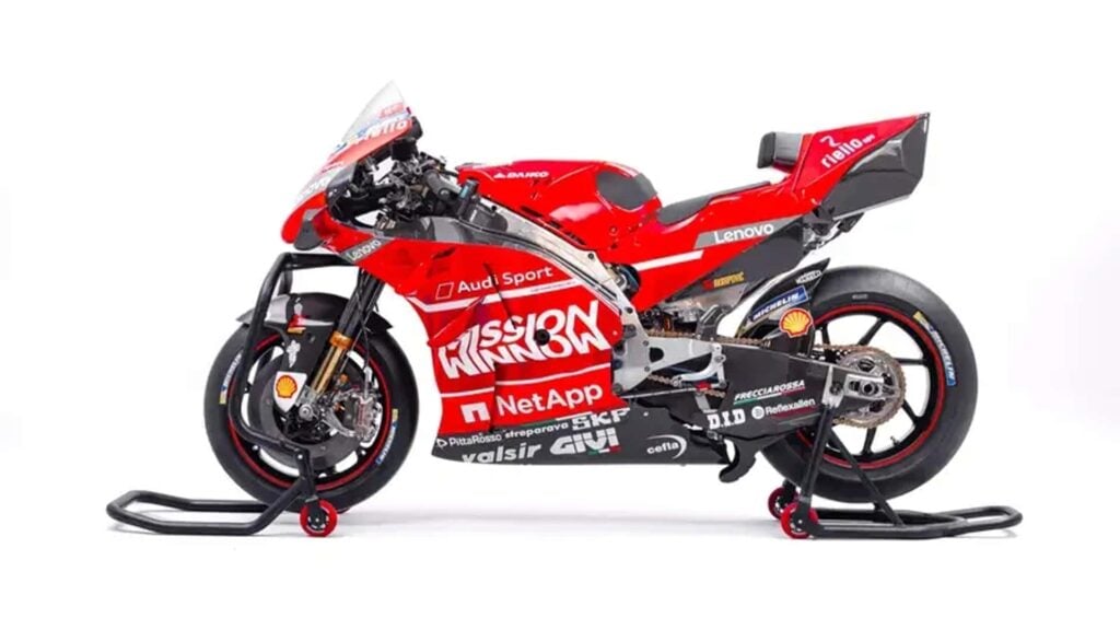 la ducati desmosedici gp19 pilotée par andrea dovizioso s’apprête à être vendue aux enchères et attire déjà tous les regards 1
