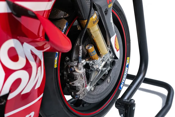 la ducati desmosedici gp19 pilotée par andrea dovizioso s’apprête à être vendue aux enchères et attire déjà tous les regards 5