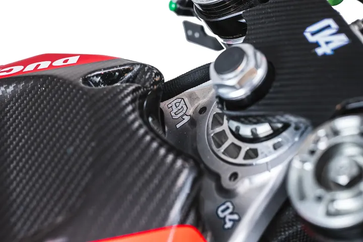 la ducati desmosedici gp19 pilotée par andrea dovizioso s’apprête à être vendue aux enchères et attire déjà tous les regards 6
