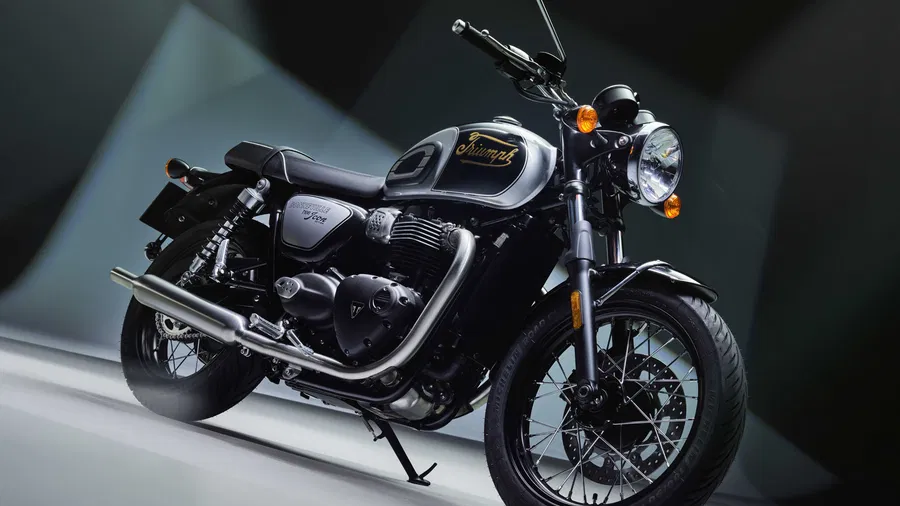 la légendaire bonneville bientôt en version 350 cm³ triumph préparerait un retour aux sources plus accessible 2