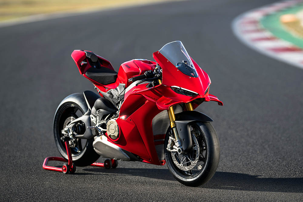 la position de ducati face aux motos de moins de 400 cm³