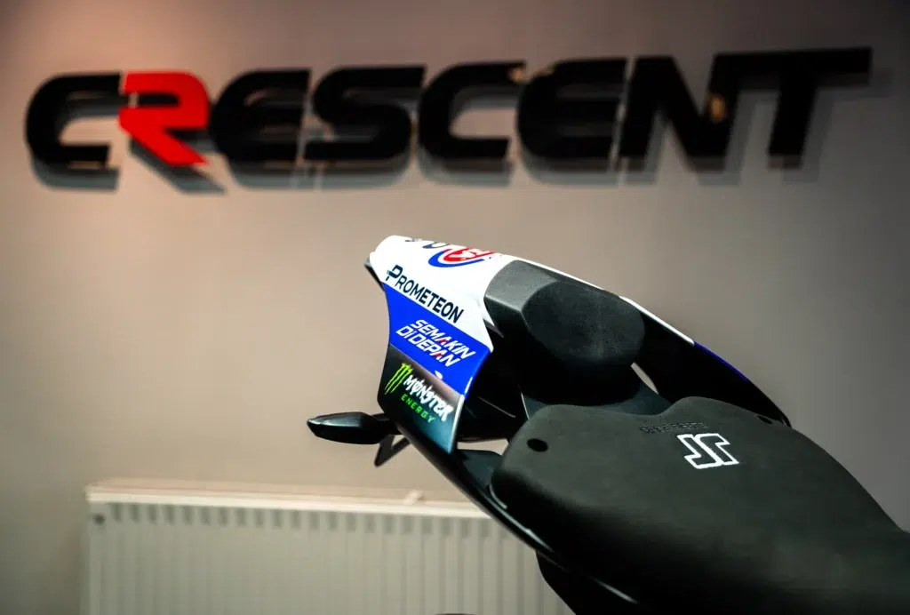 la r1 la plus désirable de 2025 yamaha sort une édition collector inspirée par l’homme aux 6 titres 14