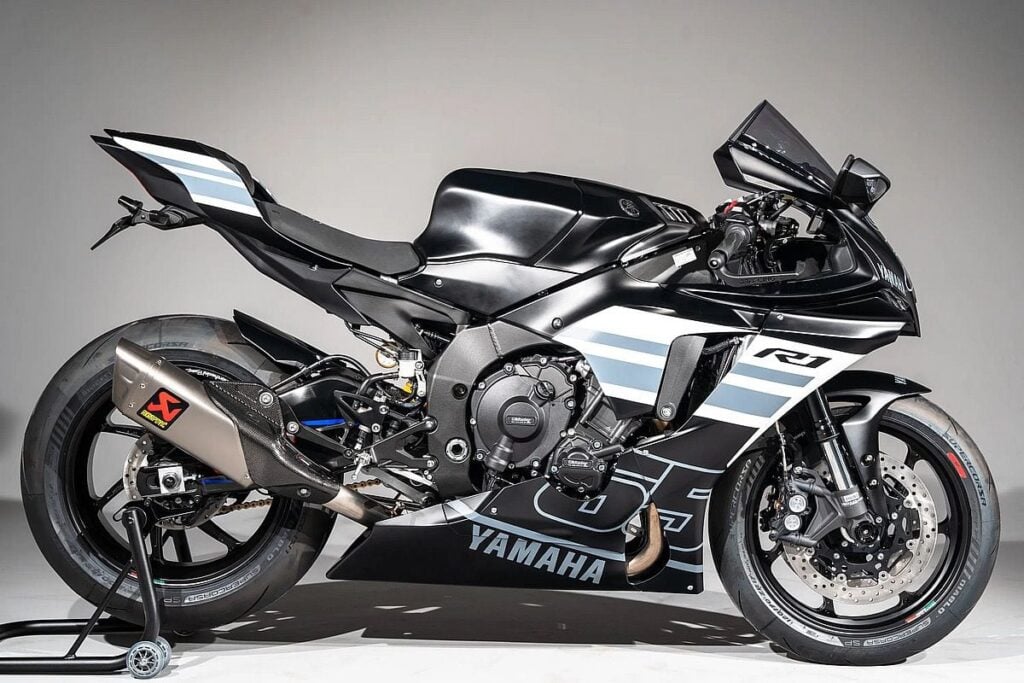 la r1 la plus désirable de 2025 yamaha sort une édition collector inspirée par l’homme aux 6 titres 4