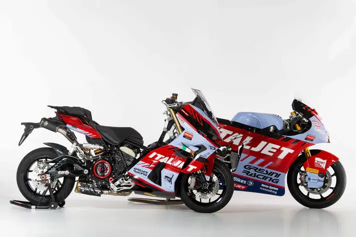 personne n’avait osé ce design italjet relance son dragster dans une version 700 cm³ hallucinante 15