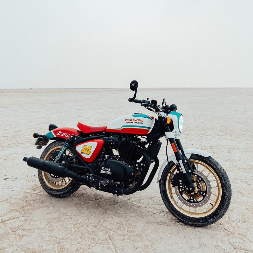 royal enfield sort une série ultra limitée à 100 exemplaires dans le monde, dont 26 en europe 14