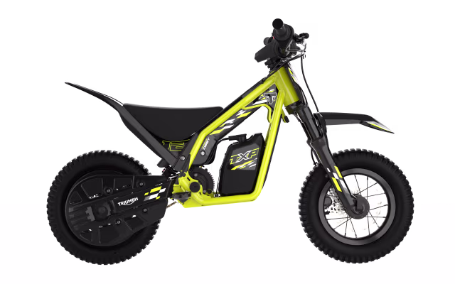 triumph motorcycles dévoile sa première gamme tout terrain électrique pour jeunes la txp propulsée par oset 22
