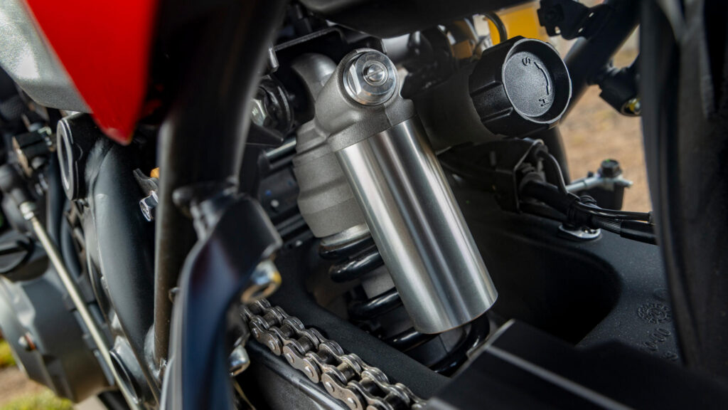 yamaha dévoile une ténéré 700 world raid repensée, mais les motards français devront encore patienter 18