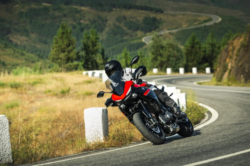 yamaha veut imposer la boîte auto sur la tracer 7 et les puristes hurlent déjà à la trahison 18