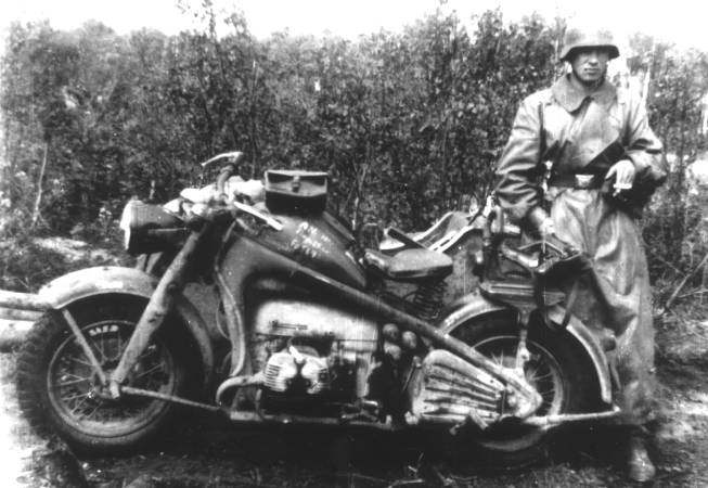 bmw a créé une moto si parfaite qu’elle a été copiée 7 millions de fois aucun pays, de la chine à la france, n’a réussi à égaler l’originale 4