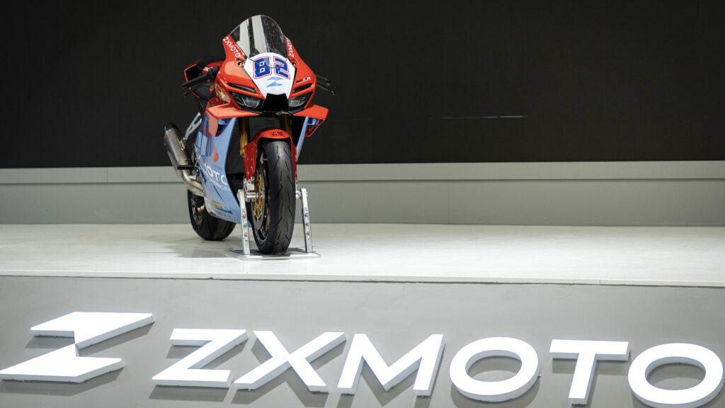 ce fondateur chinois viré de sa propre boîte revient avec un empire moto à son nom et une ambition mondiale assumée 14