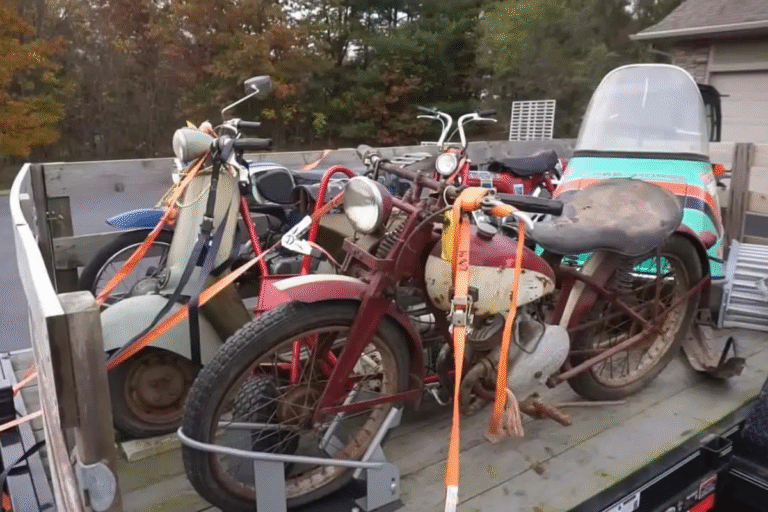 ce fou de mécanique a acheté 6 motos vintage sans les voir un trésor oublié des années 40 à 70 refait surface