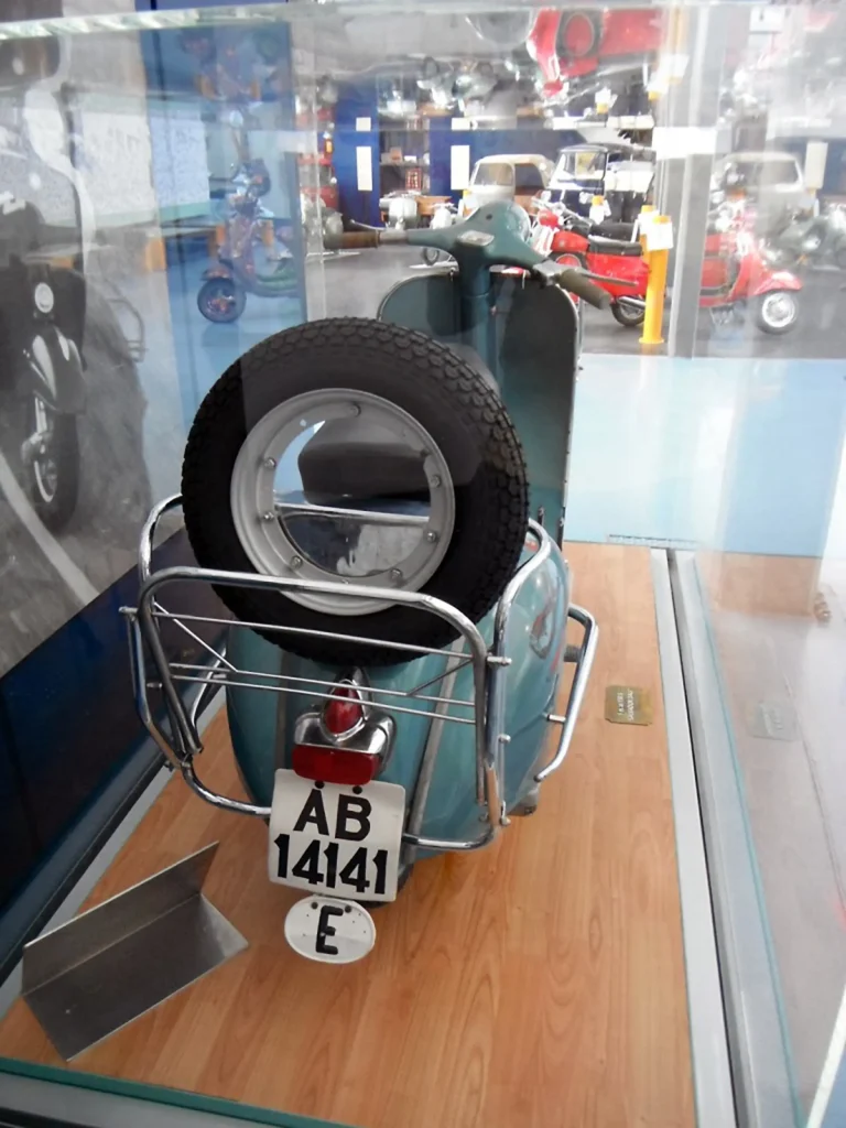 elle ne roule plus depuis 60 ans, mais cette vespa vaut aujourd’hui plus qu’une voiture de luxe 5