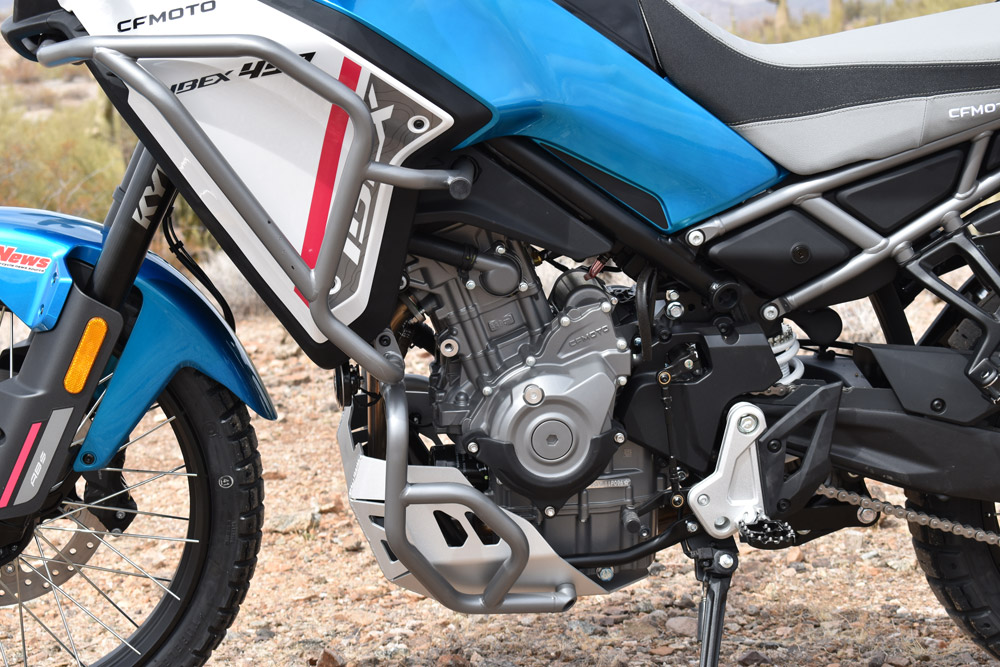 la chine frappe fort en 2026 avec la cfmoto 1000mt x, un trail haut de gamme qui vise la bmw gs et la ténéré 700 15