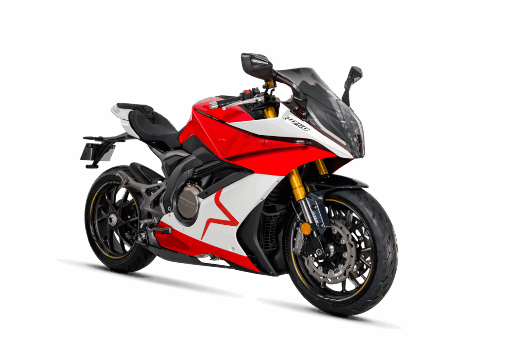 la france tient enfin sa sportive accessible la mash k750 décoiffe avec son moteur de 730 cm³ qui pourrait bien ridiculiser les japonaises sur route comme sur circuit 5