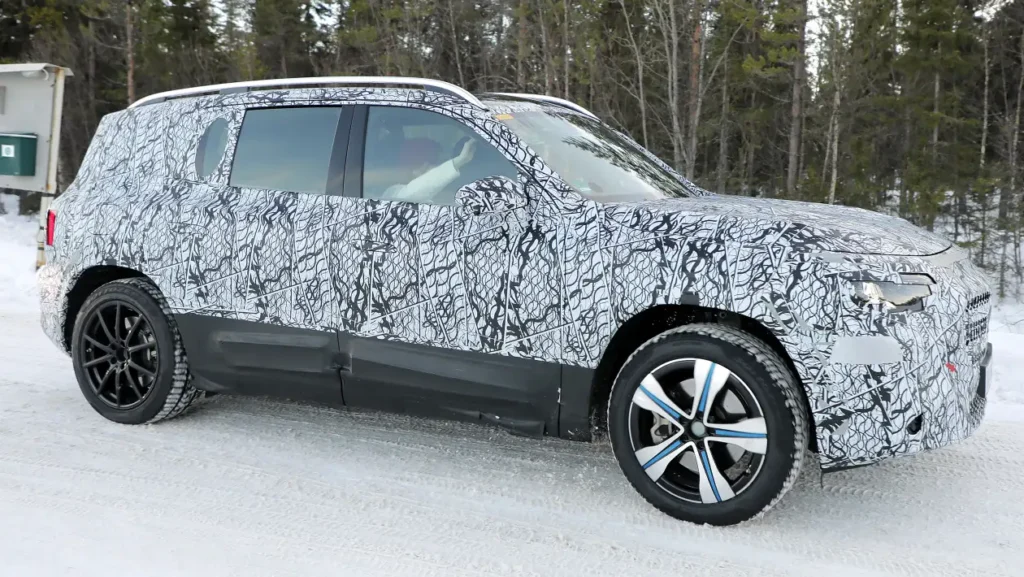 le futur du suv familial est là mercedes glb 2026 en met plein la vue avec ses technologies xxl 11