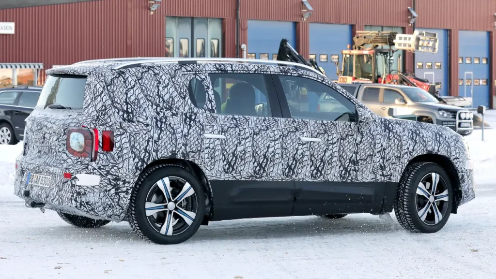 le futur du suv familial est là mercedes glb 2026 en met plein la vue avec ses technologies xxl 12