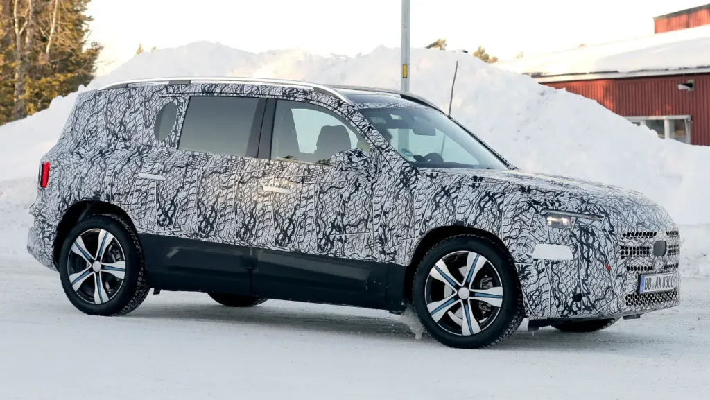le futur du suv familial est là mercedes glb 2026 en met plein la vue avec ses technologies xxl 15