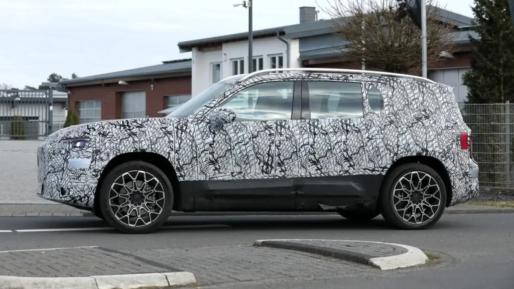 le futur du suv familial est là mercedes glb 2026 en met plein la vue avec ses technologies xxl 4