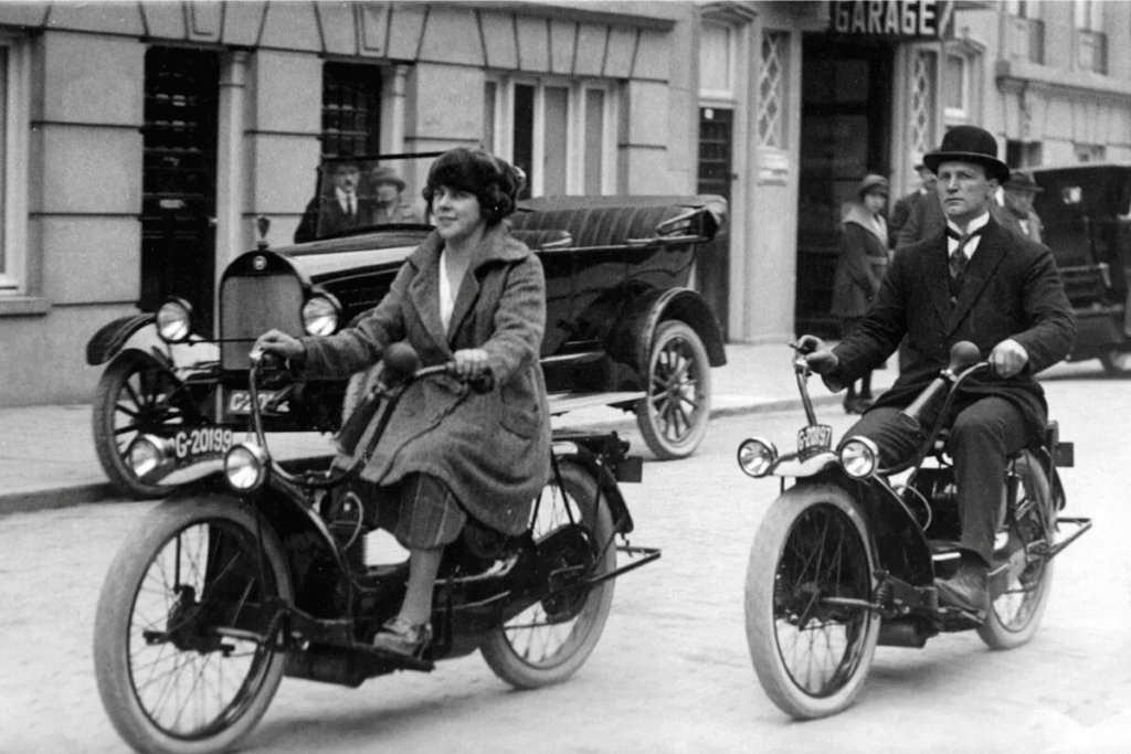 le véhicule le plus bizarre de l’histoire des deux roues un ovni sur pneus devenu légende mécanique