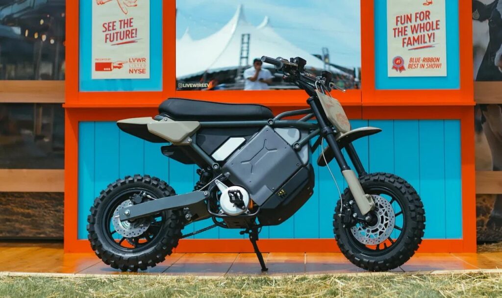 livewire choque le monde de la moto cette électrique ultra sportive se recharge en 10 minutes chrono et attaque le marché européen 1
