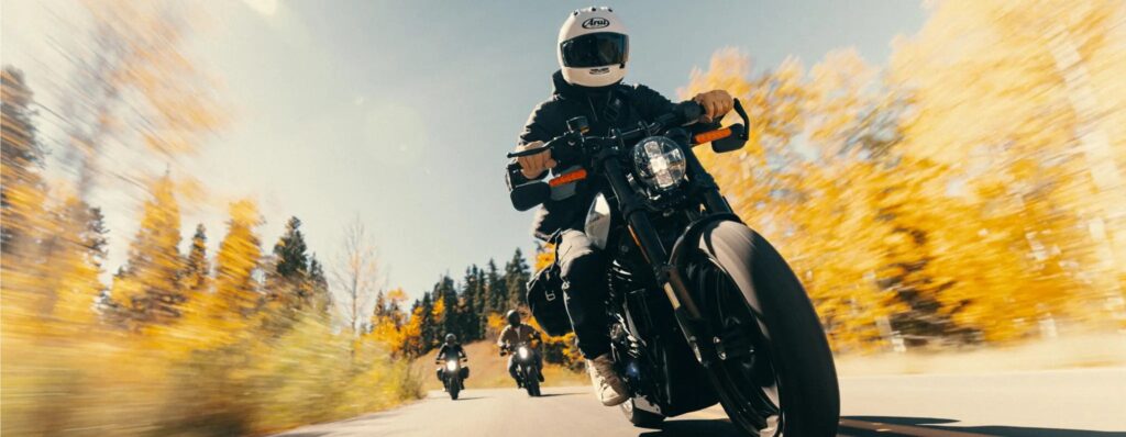 livewire choque le monde de la moto cette électrique ultra sportive se recharge en 10 minutes chrono et attaque le marché européen 3