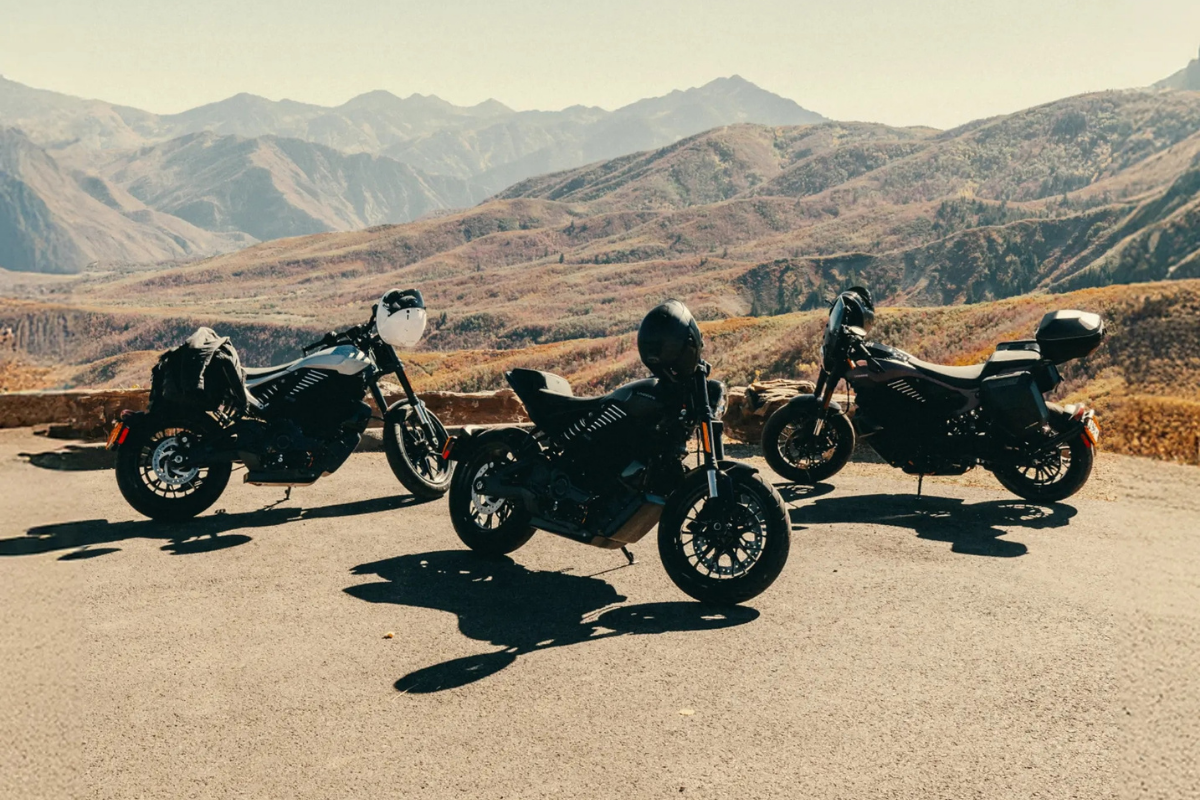 livewire choque le monde de la moto cette électrique ultra sportive se recharge en 10 minutes chrono et attaque le marché européen